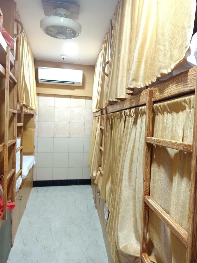 Mabrook Dormitory Мумбаи Экстерьер фото