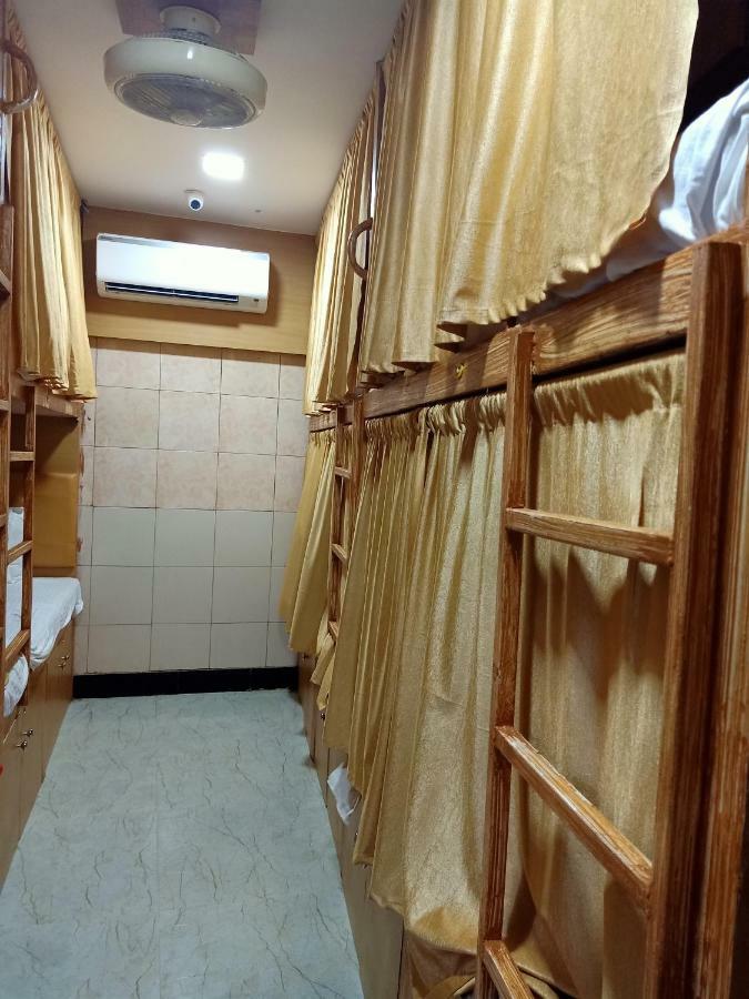 Mabrook Dormitory Мумбаи Экстерьер фото